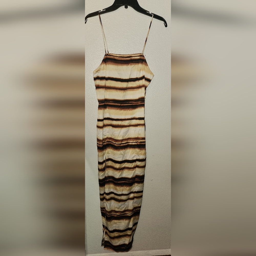 Nicole Williams x Bar III Maxi dress